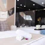 California Romantic With Balneo Appartement *